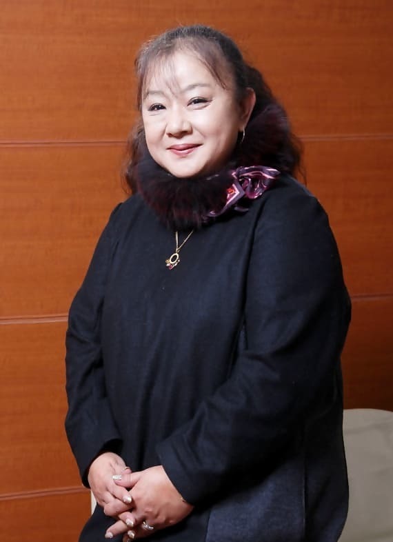 加藤なぎさ代表　浮気調査の専門家